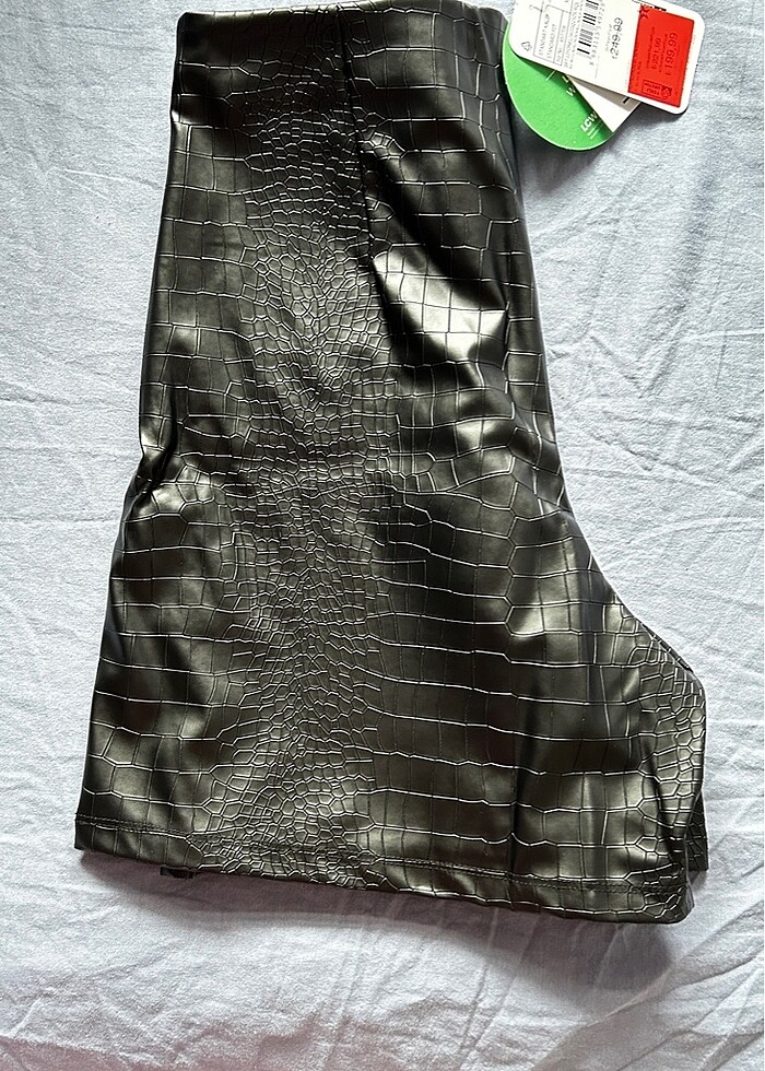 Deri Şort Etek - Görsel 3