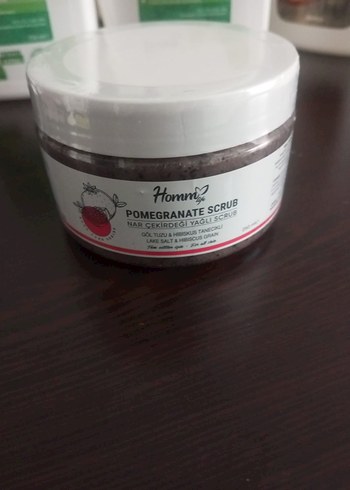 Nar Özlü Vücut Peelingi