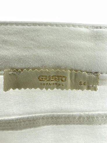 44 Beden beyaz Renk Gusto Jean / Kot %70 İndirimli.