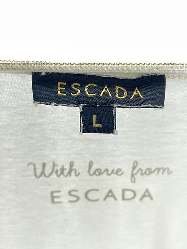 l Beden beyaz Renk Escape T-shirt %70 İndirimli.