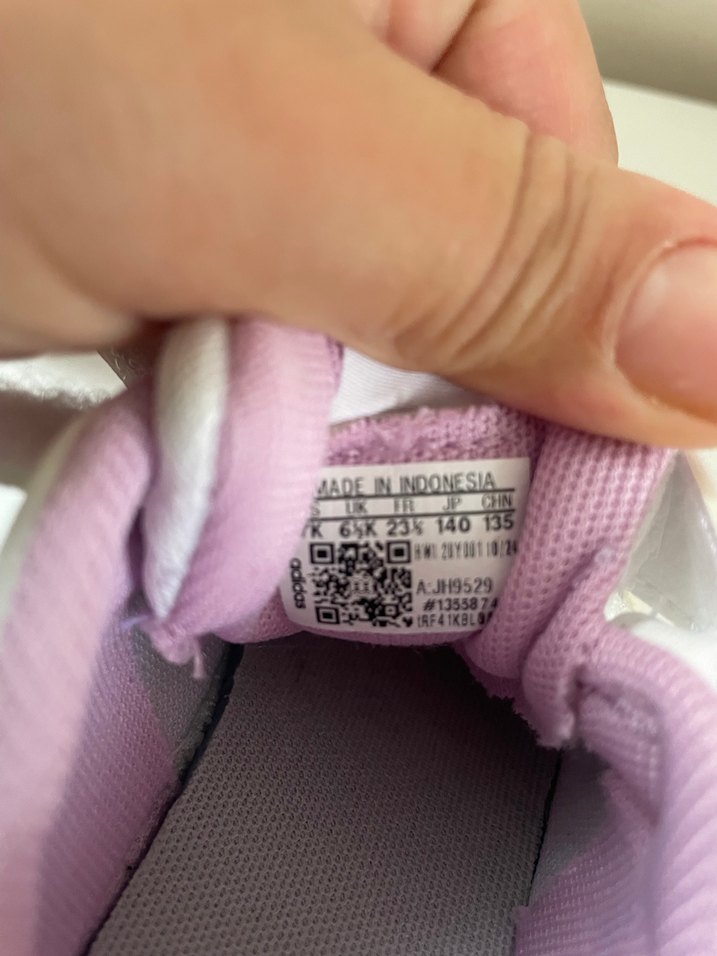 İki kere giyildi tertemiz - Görsel 3