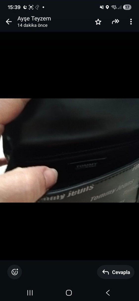 Tommy Jeans Siyah Deri Kadın Çanta - Görsel 3