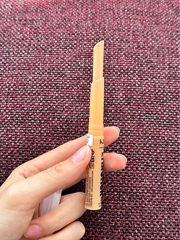  Beden Nyx fix stick kapatıcı #06 natural