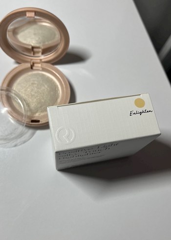 Rare Beauty Aydınlatıcı highlighter - Görsel 4