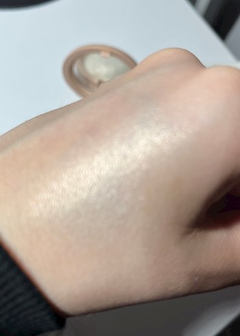 Rare Beauty Aydınlatıcı highlighter - Görsel 6