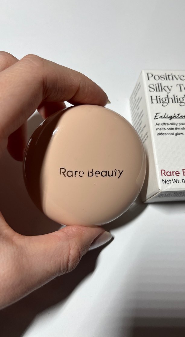 Rare Beauty Aydınlatıcı highlighter - Görsel 2