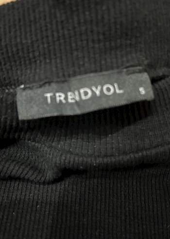 Siyah Uzun Kollu Crop - Görsel 2