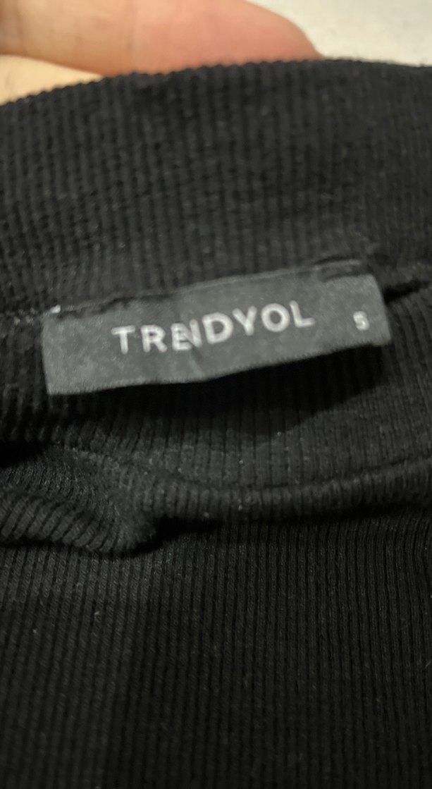 Siyah Uzun Kollu Crop - Görsel 2