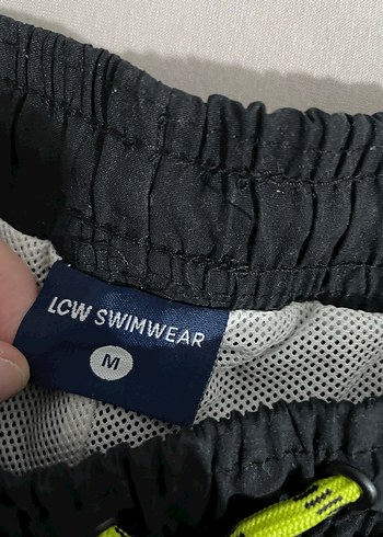 Desenli Deniz Şortu - Görsel 3