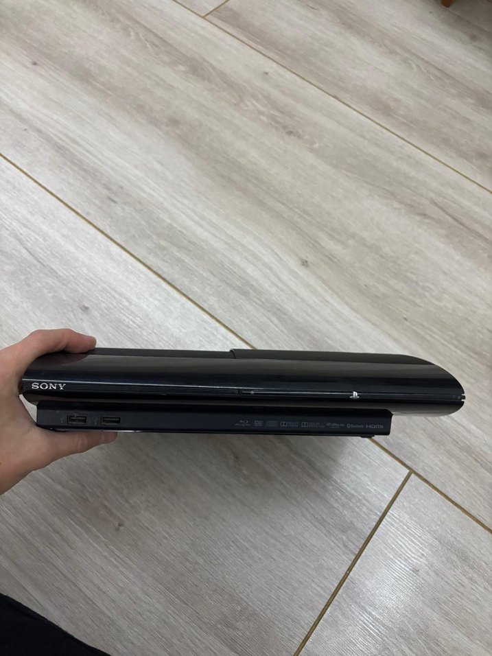 Sony PlayStation 3 ve 2 Kol - Görsel 2