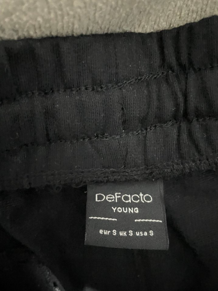 Defacto Siyah Şort — görsel 4/4