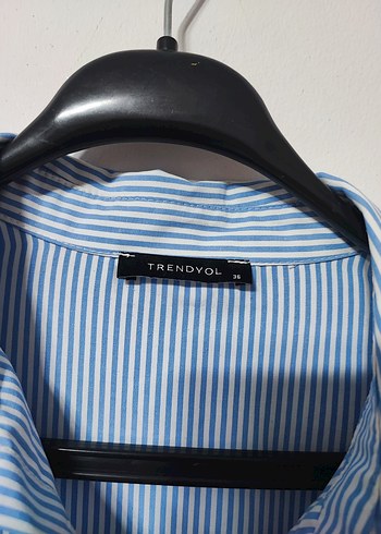 Mavi Çizgili Kadın  Gömlek - Görsel 2