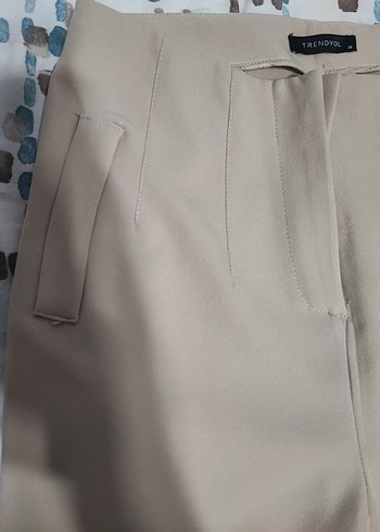 Kadın Bej Kemerli Kumaş Pantolon - Görsel 2