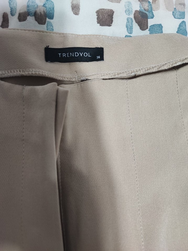 Kadın Bej Kemerli Kumaş Pantolon - Görsel 3