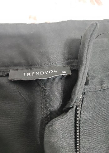 Kadın Siyah Salaş Midi Kumaş Pantolon - Görsel 4