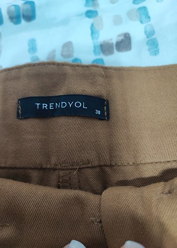 Kahverengi Kemerli Rahat Kesim Kadın Pantolon - Görsel 3