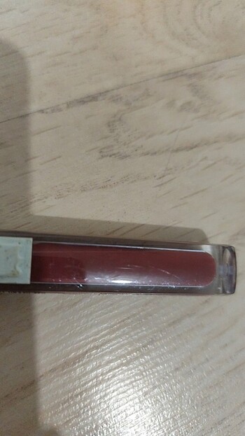 Beden Max factor honey lacquer ( chocolate nectar)