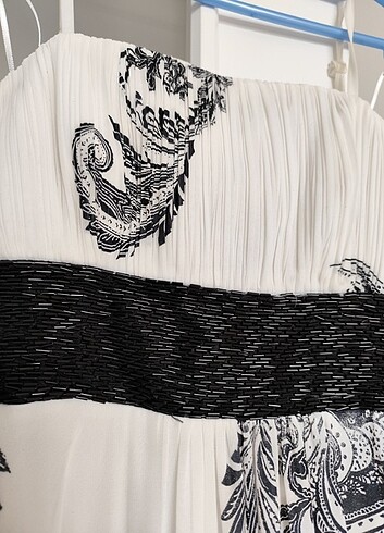 Beyaz askılı elbise - Görsel 4