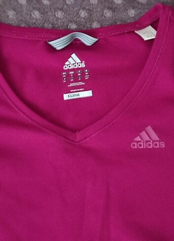 Adidas tişört 