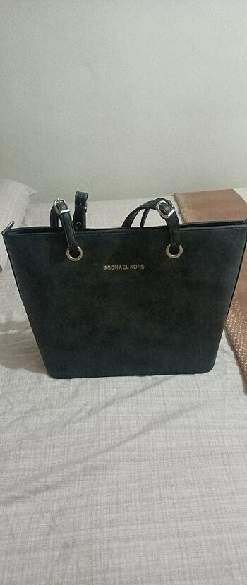 Michael kors kol çantası