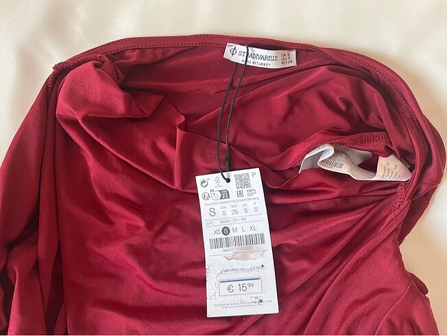 s Beden Stradivarius sırtı açık bordo üst