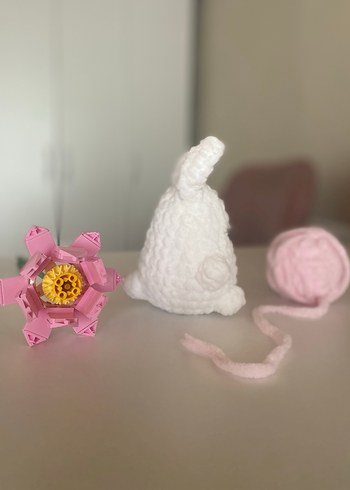 Amigurumi Beyaz Peluş Tavşan Oyuncak - Görsel 2