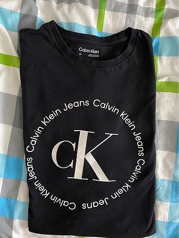 Calvin klein tshirt