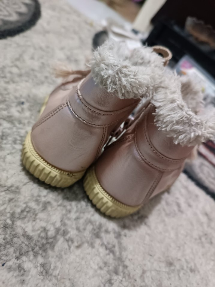 Kız Çocuk Pembe Kürklü Lastik Bot - Görsel 2