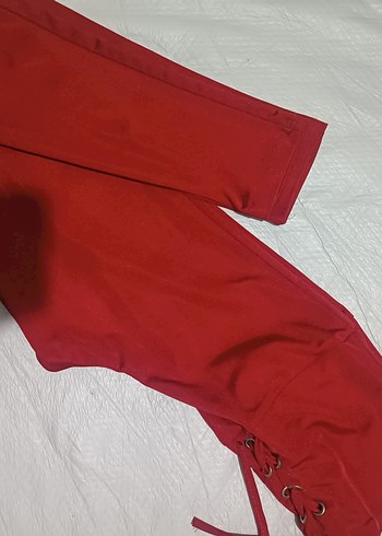 Kırmızı Düğmeli Kadın dar kesim Pantolon - Görsel 2