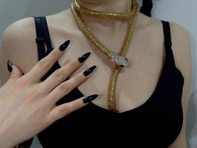 LOUBOUTİN NAİLS TAKMA TIRNAK - Görsel 2