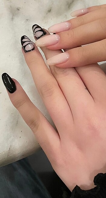 KELEBEK NAİL ARTLI TAKMA TIRNAK - Görsel 3