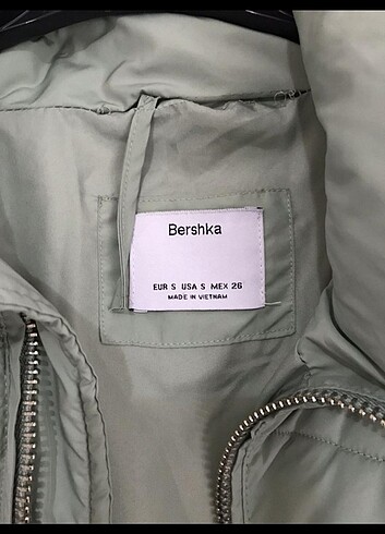 s Beden yeşil Renk Bershka mont
