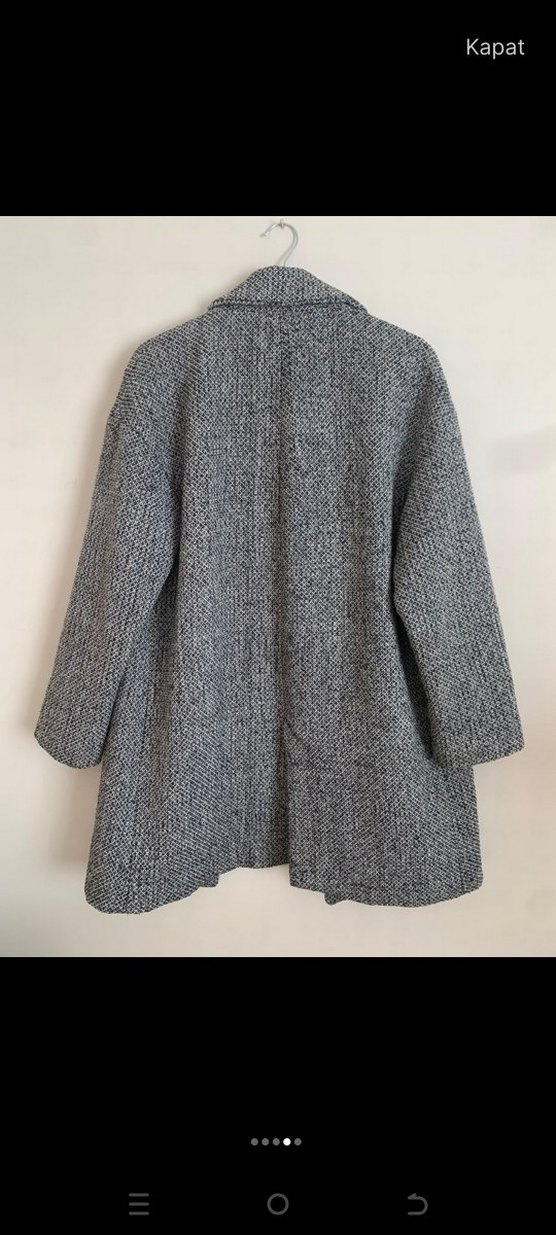 Düğmeli gri kadın kaban - Görsel 4