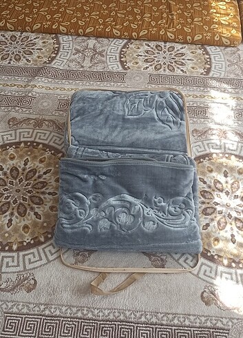 Gri renkli çift kişilik battaniye 