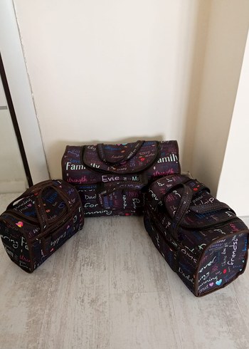 Çok Renkli Yazılı Seyahat Çantası Seti - Görsel 3