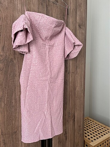Pembe Straplez Elbise