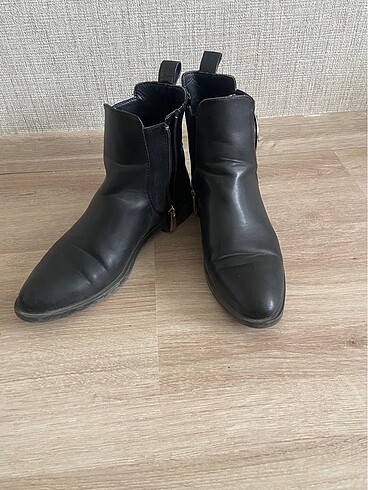 36 Beden Zara bot
