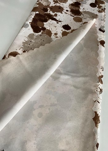 Kahverengi ve Gri Desenli Modern Masa Örtüsü - Görsel 3