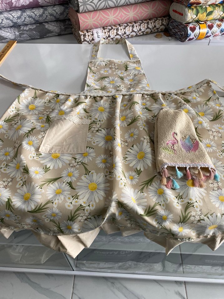 Nakışlı Papatya Desenli Mutfak Önlüğü - Görsel 3