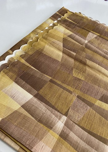 Bej Batik Desenli masa örtüsü - Görsel 2