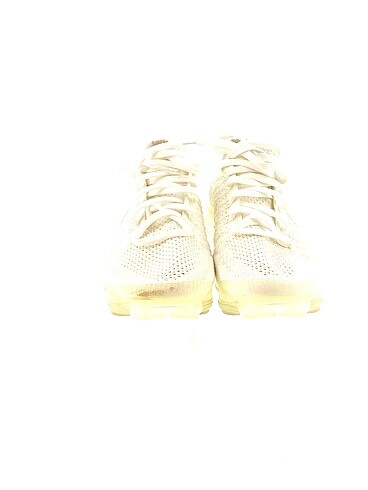 37,5 Beden Nike Spor Ayakkabı %70 İndirimli.