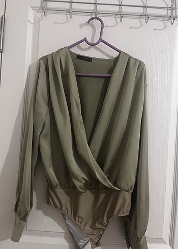 V Yaka Drape Detaylı Uzun Kollu Bluz