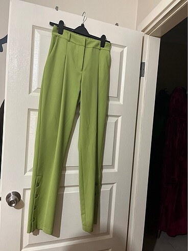 Yeşil pantolon