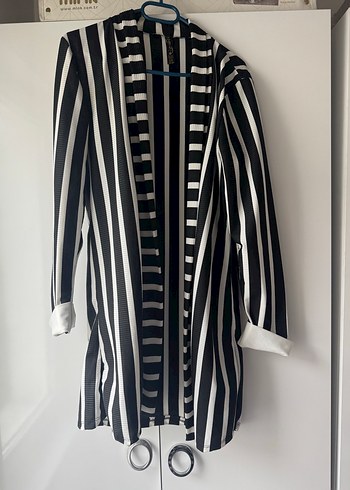 Çizgili kadın Ceketi - Görsel 2