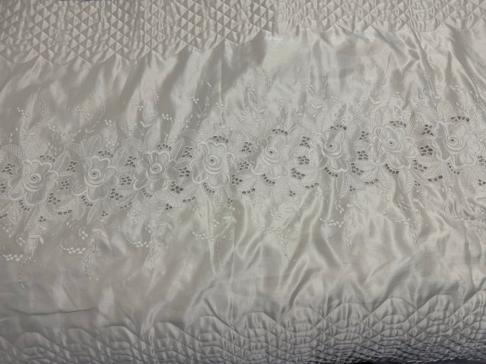 Krem Parlak Yatak Örtüsü - Görsel 4