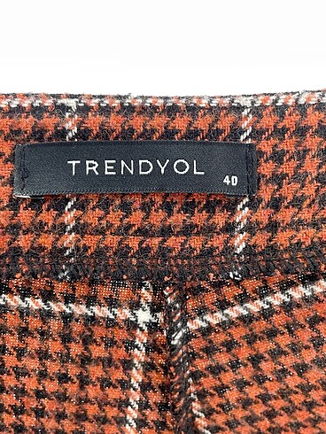 40 Beden çeşitli Renk Trendyol & Milla Düz Kesim %70 İndirimli.