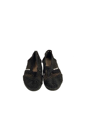 36 Beden TOMS Babet %70 İndirimli.