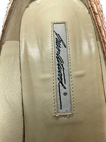 36 Beden çeşitli Renk Brian Atwood Dolgu Topuk %70 İndirimli.