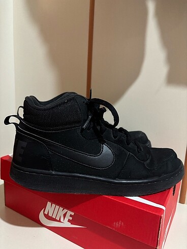 Nike court borough mid kadın