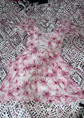 Pembe Çiçek Desenli Dantel Detaylı Uzun Elbise - Görsel 5